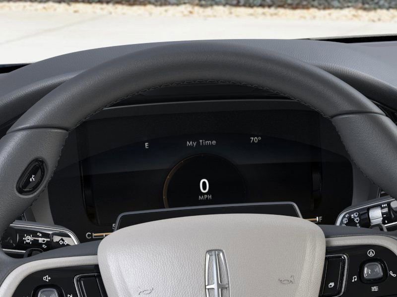 New 2025 Lincoln Corsair AWD w/ Equipment Group 101A image 13