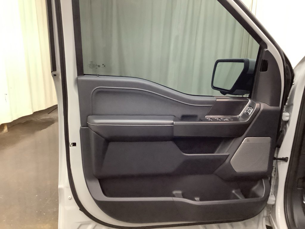 Used 2024 Ford F150 Lariat image 12