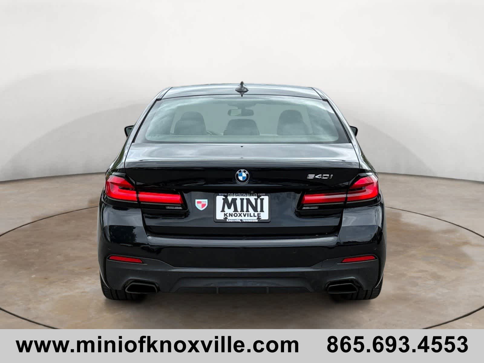 Used 2021 BMW 540i w/ M Sport Package RWD image 4