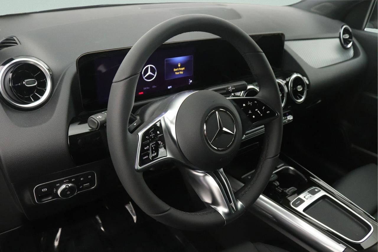 New 2026 Mercedes-Benz GLA 250 image 4