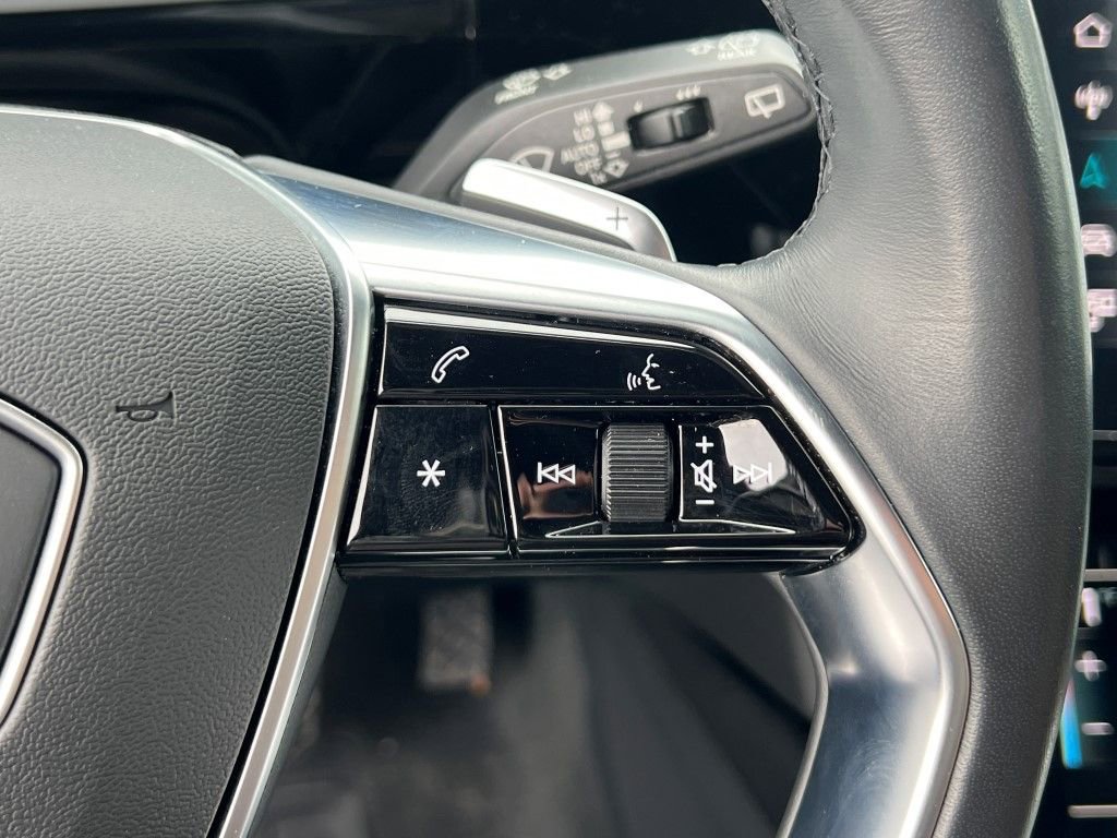 Certified 2022 Audi e-tron Premium w/ Convenience Plus Package image 26