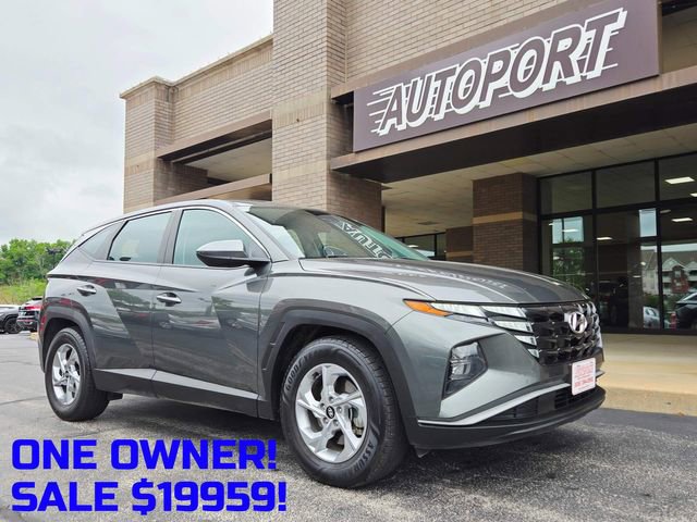 Used 2023 Hyundai Tucson SE image 1
