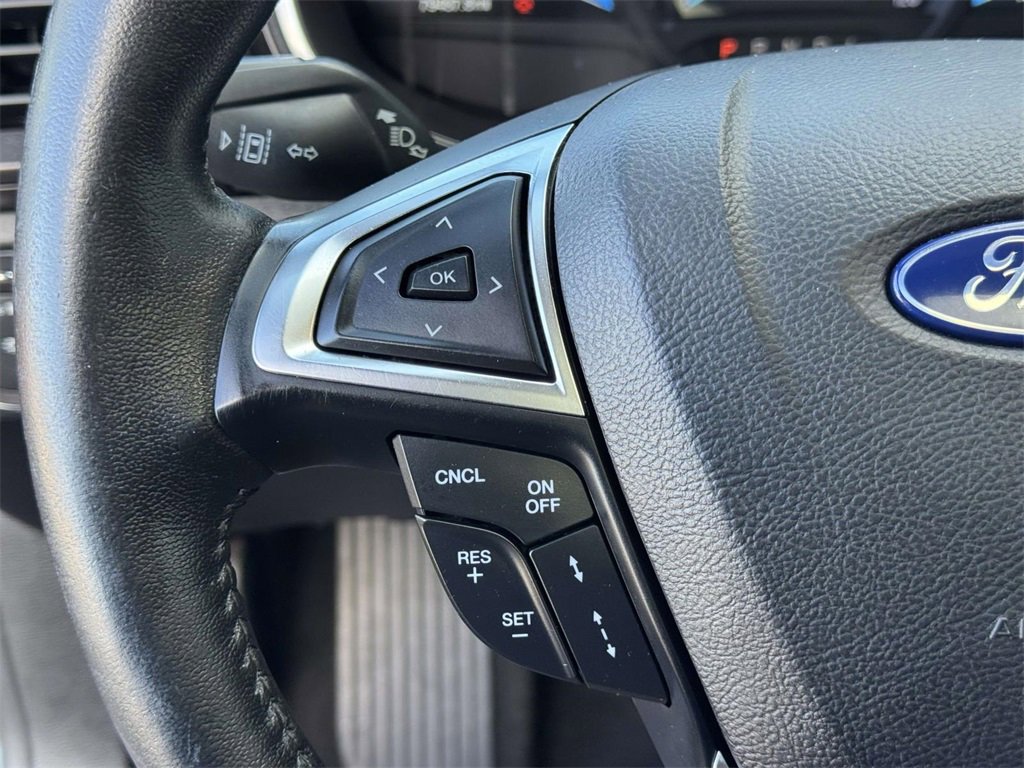 Used 2019 Ford Fusion Energi Titanium image 10