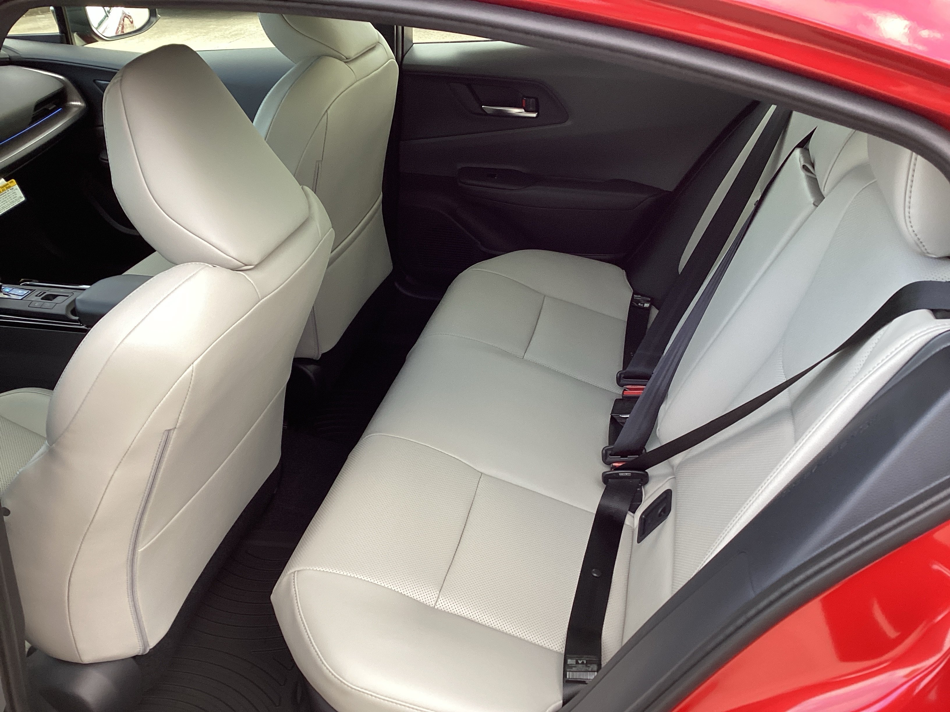 New 2027 Toyota Prius FWD image 3