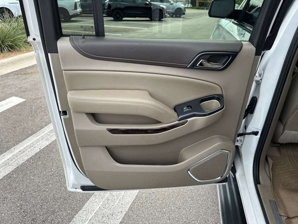 Used 2020 GMC Yukon XL SLT w/ Premium Edition RWD image 33