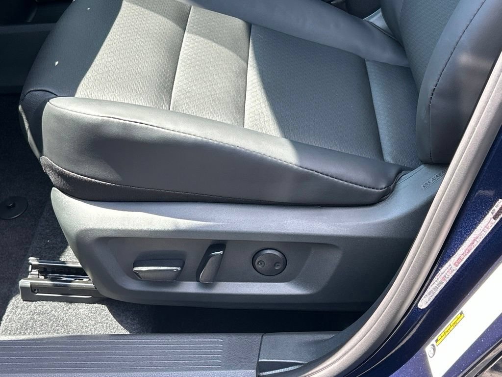 New 2026 Nissan Rogue Dark Armor FWD image 16