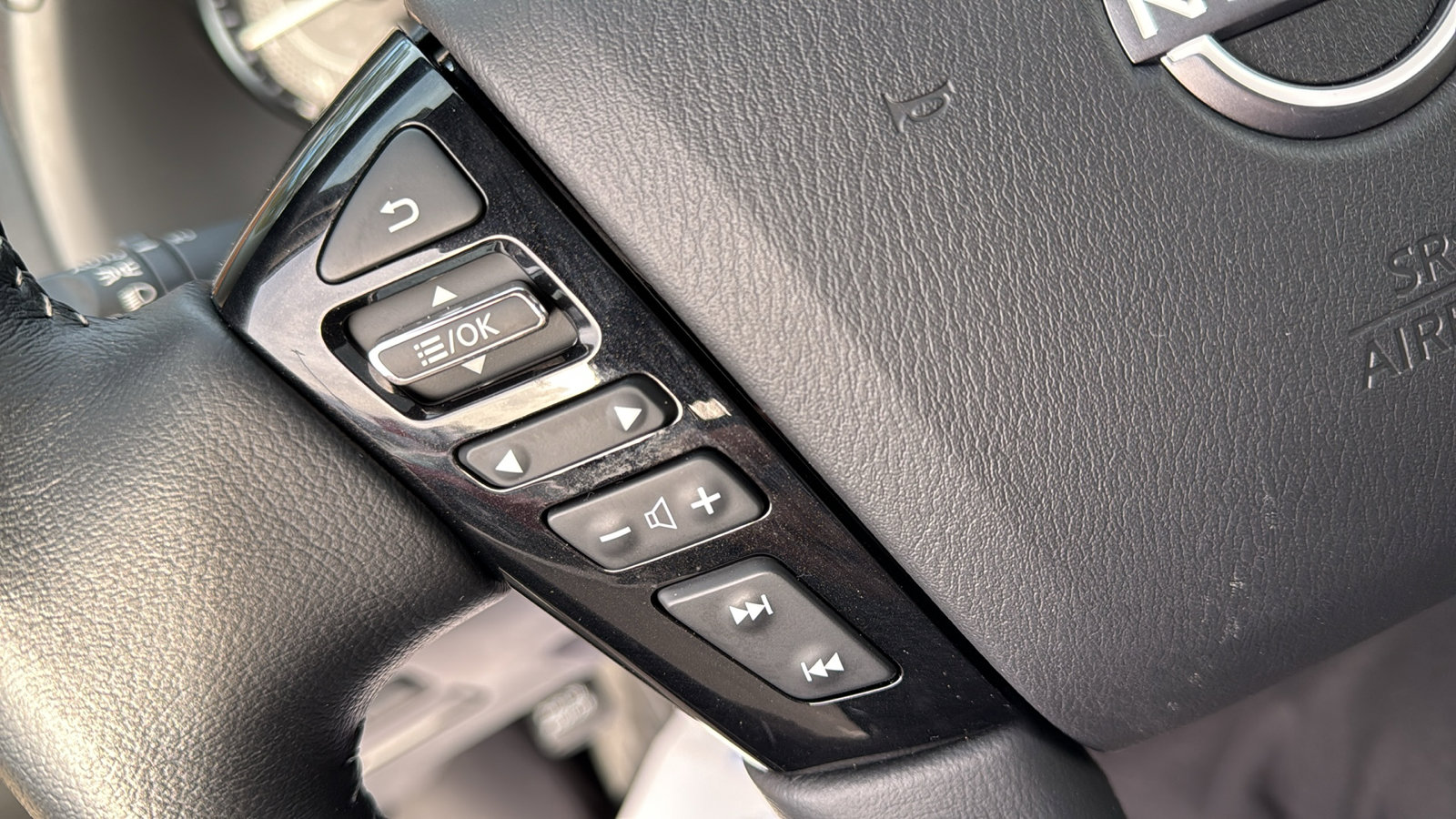 Certified 2024 Nissan Armada SL w/ Cargo Package image 10