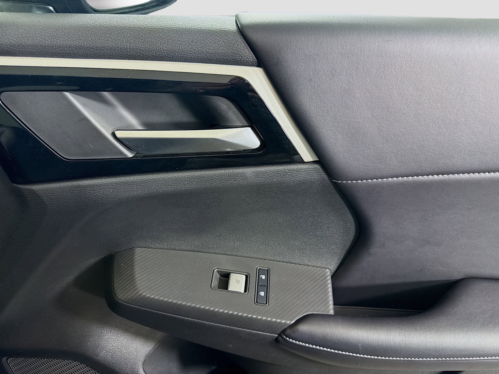 Used 2024 Mitsubishi Outlander Ralliart image 31