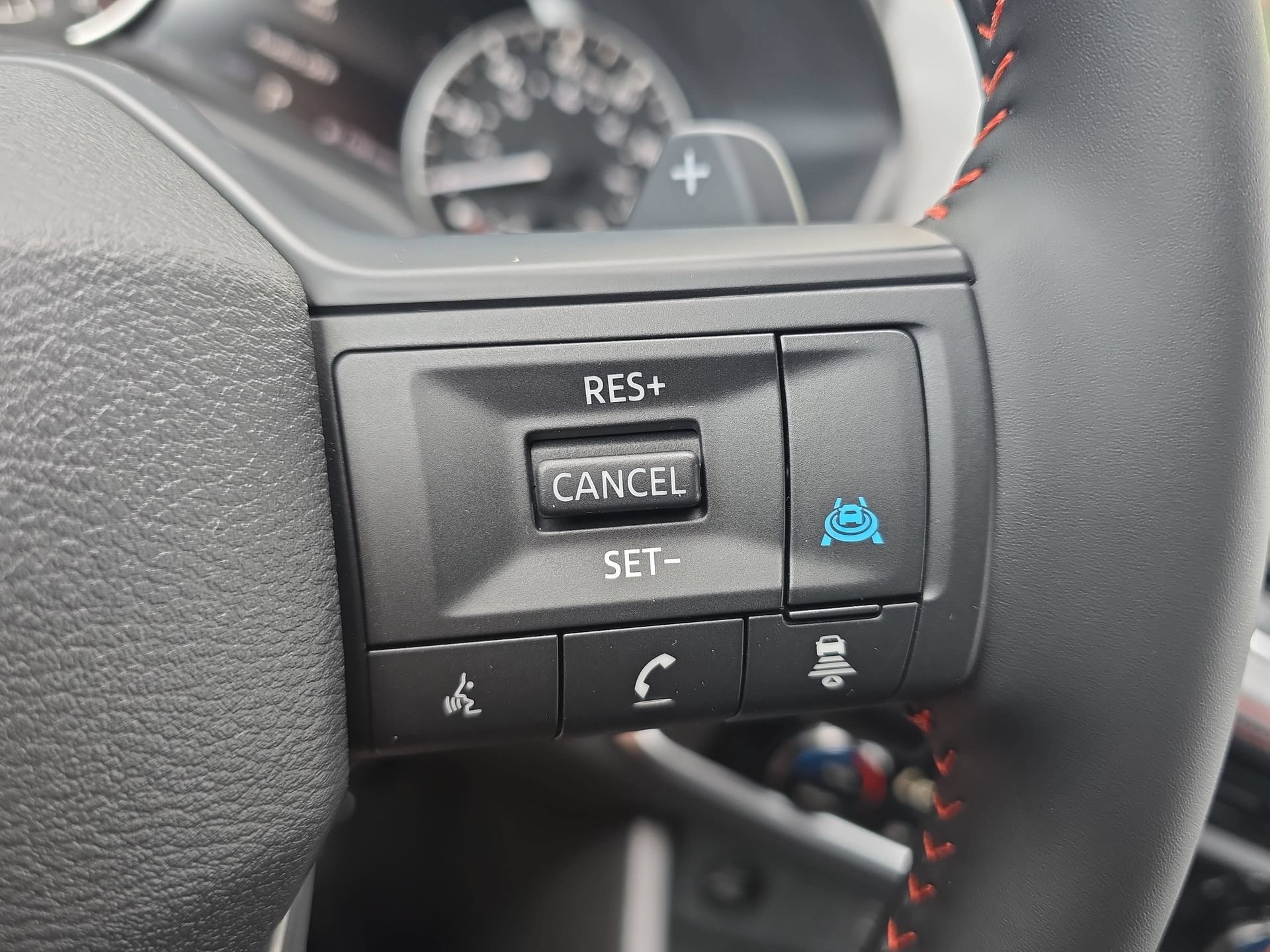 New 2026 Nissan Rogue SV AWD/4WD image 18
