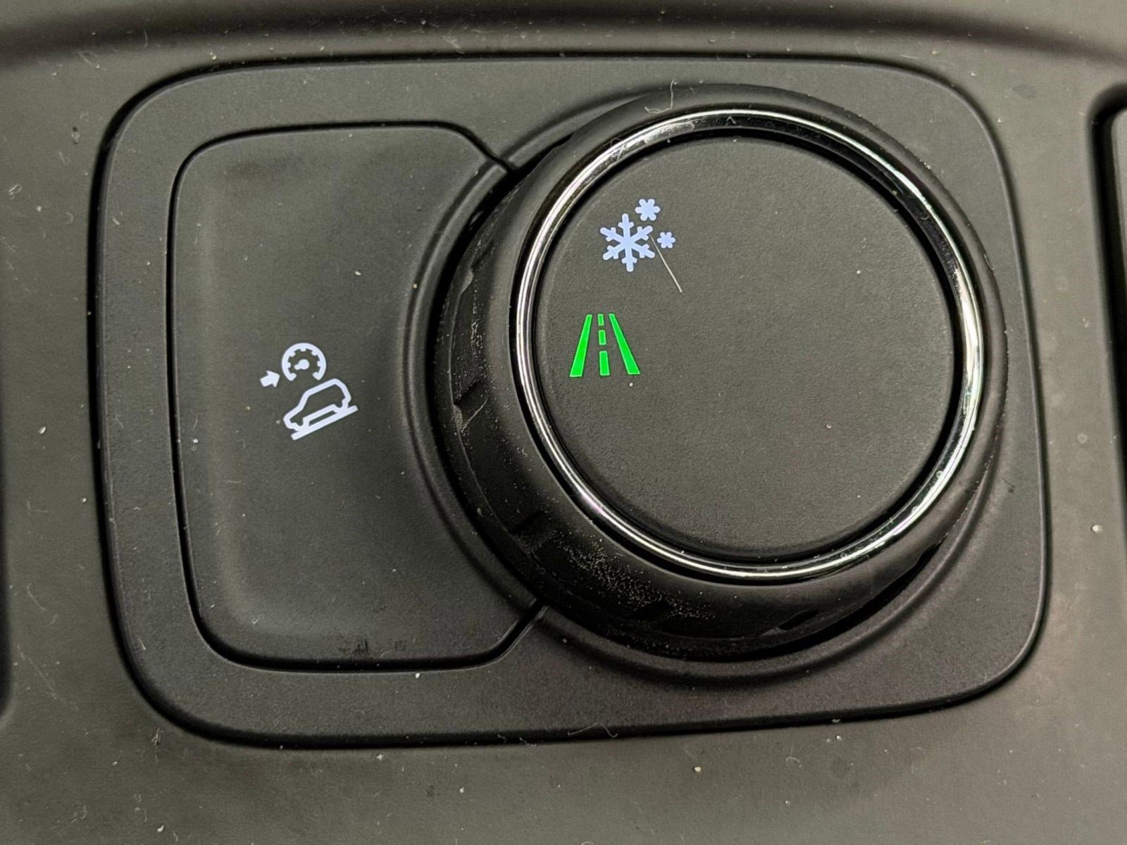 Used 2018 GMC Terrain SLE w/ Driver Convenience Package image 29