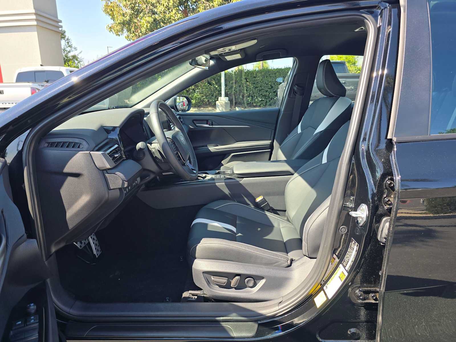 Certified 2026 Toyota Camry SE FWD image 22
