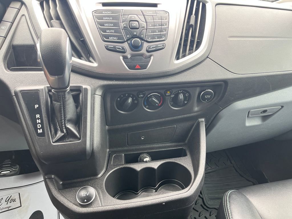 Used 2019 Ford Transit 350 XLT image 17