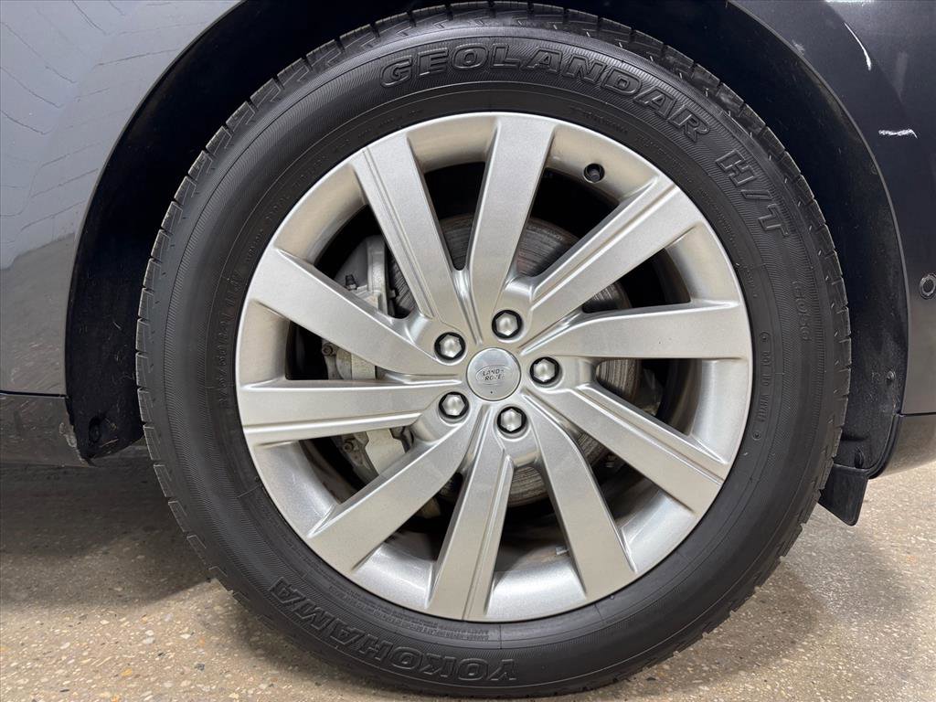 Used 2023 Land Rover Range Rover SE image 11