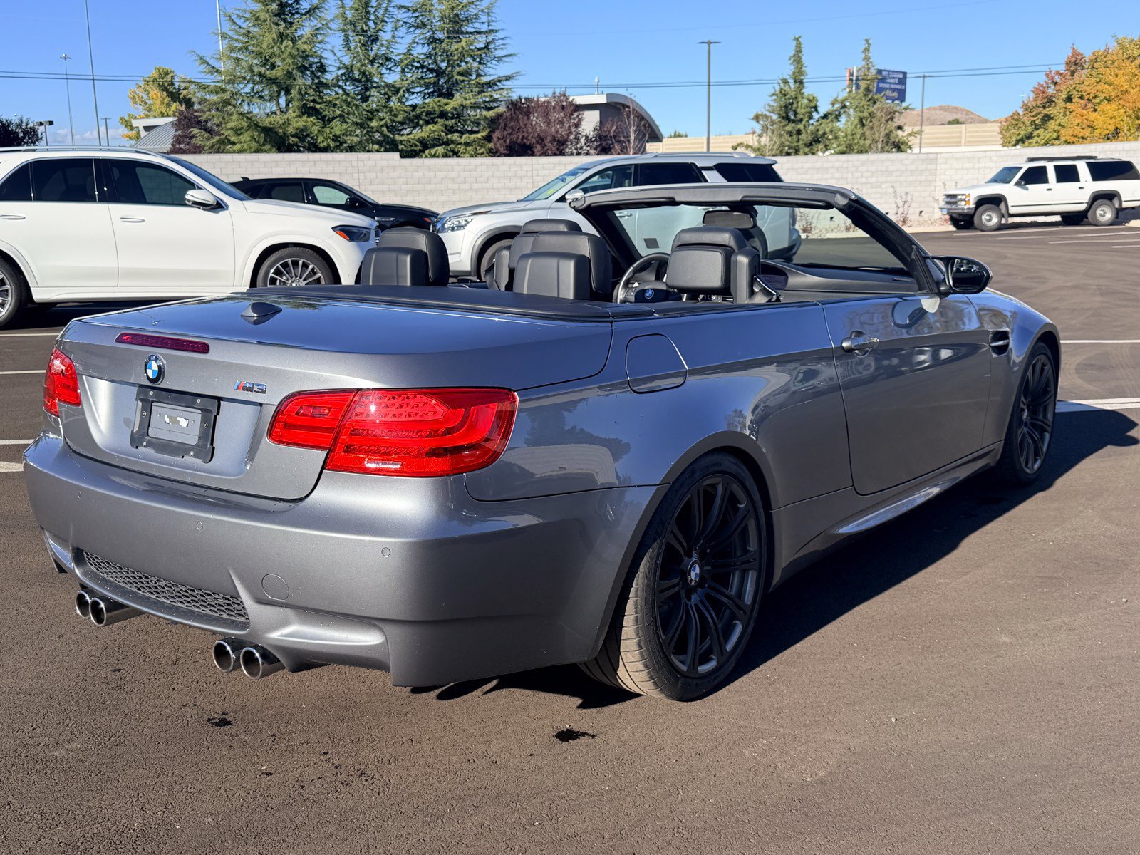 Used 2011 BMW M3 Convertible RWD image 13