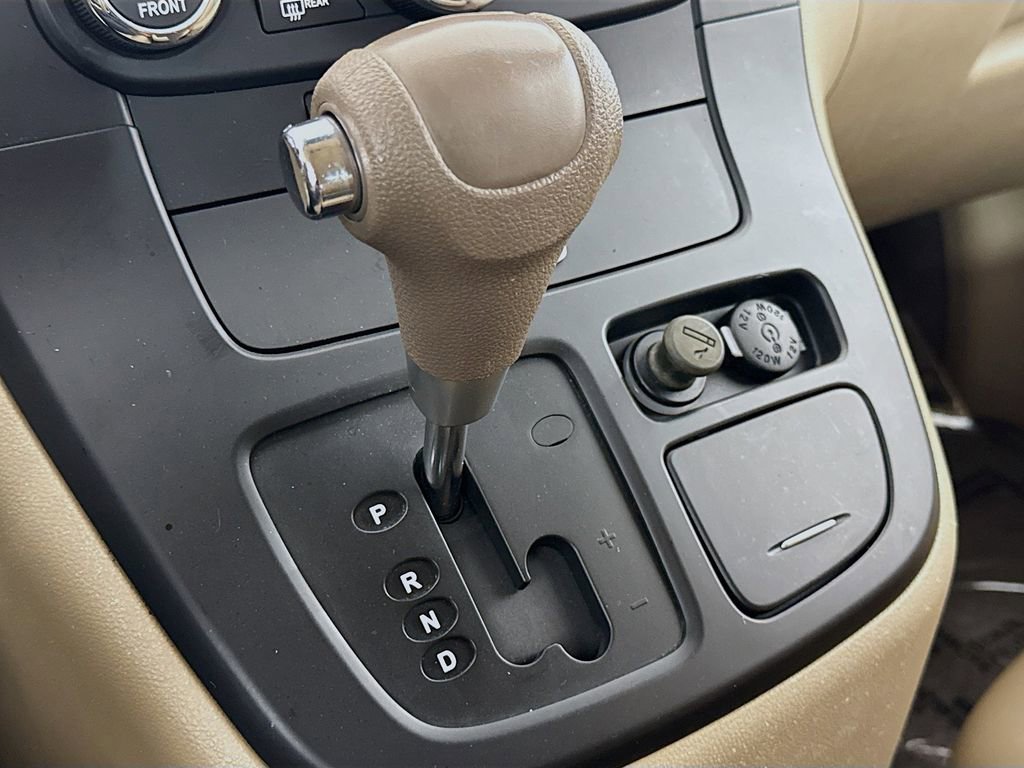 Used 2014 Kia Sedona LX image 19