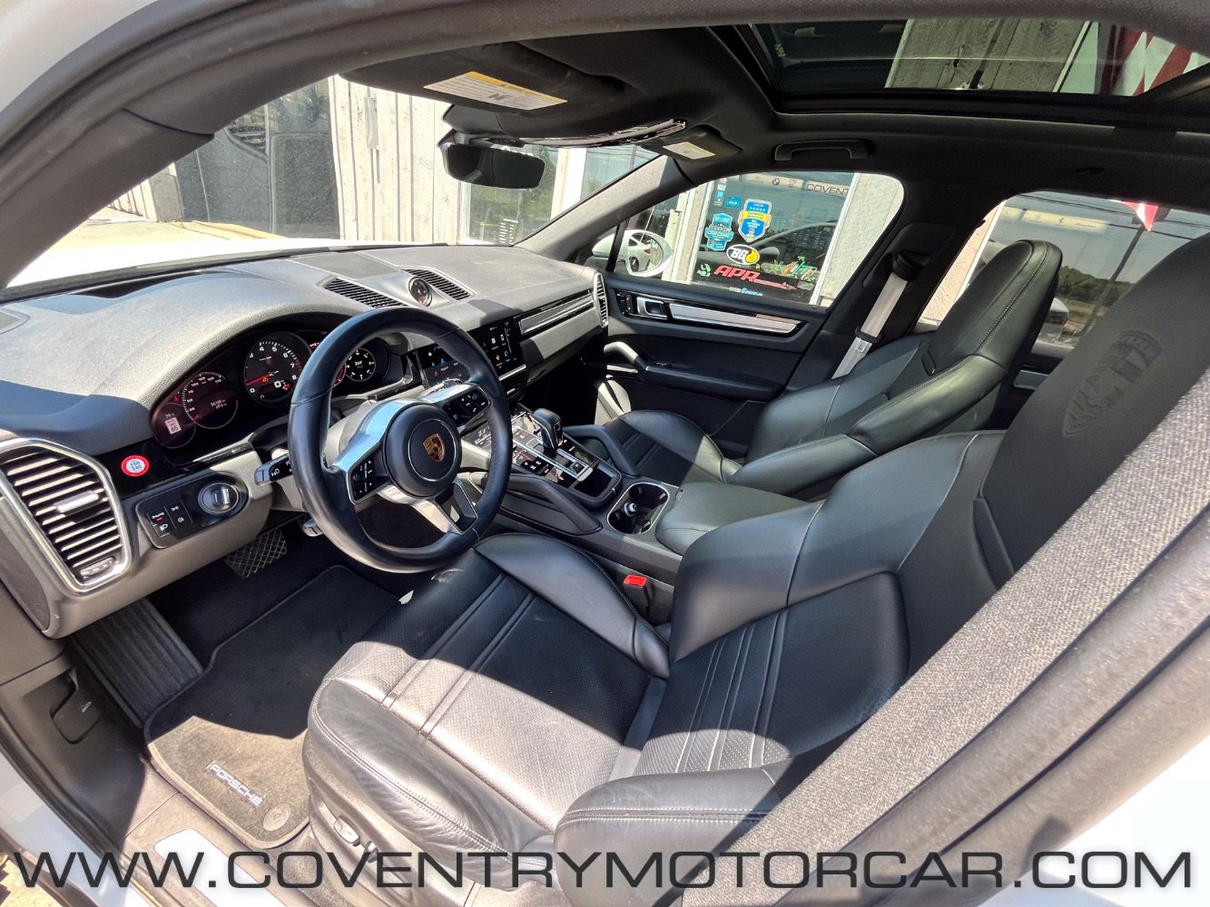 Used 2023 Porsche Cayenne Platinum Edition AWD/4WD image 29