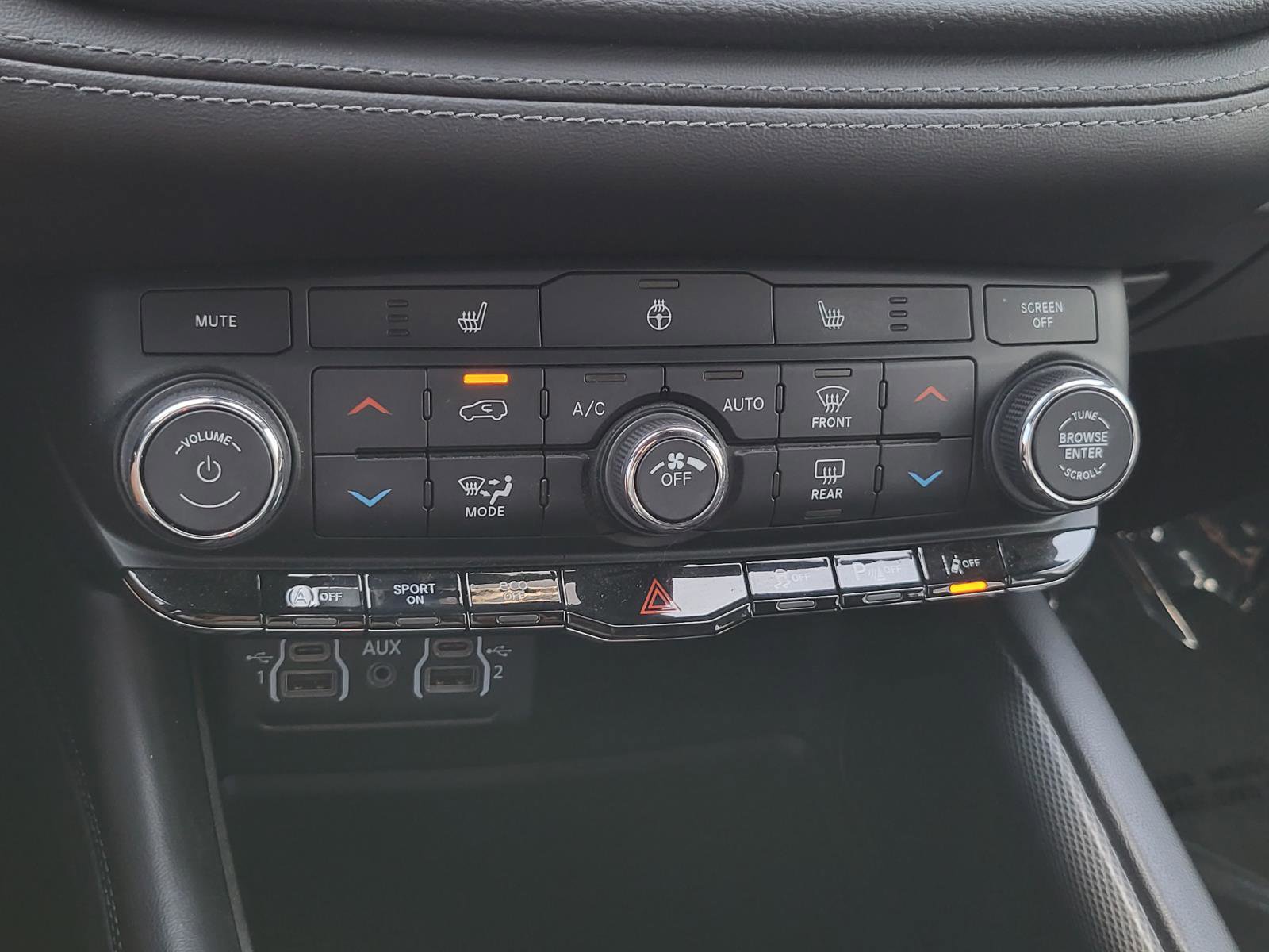 Used 2022 Dodge Durango GT image 22