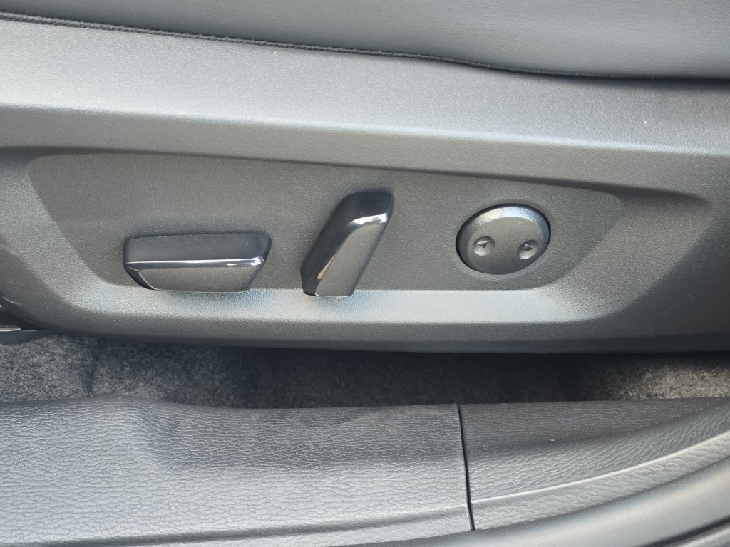 New 2026 Mitsubishi Outlander SE AWD/4WD image 13