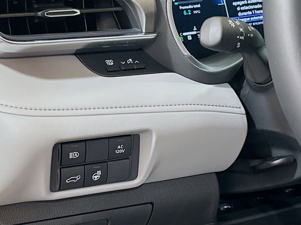 New 2026 Toyota Highlander Limited AWD/4WD image 8