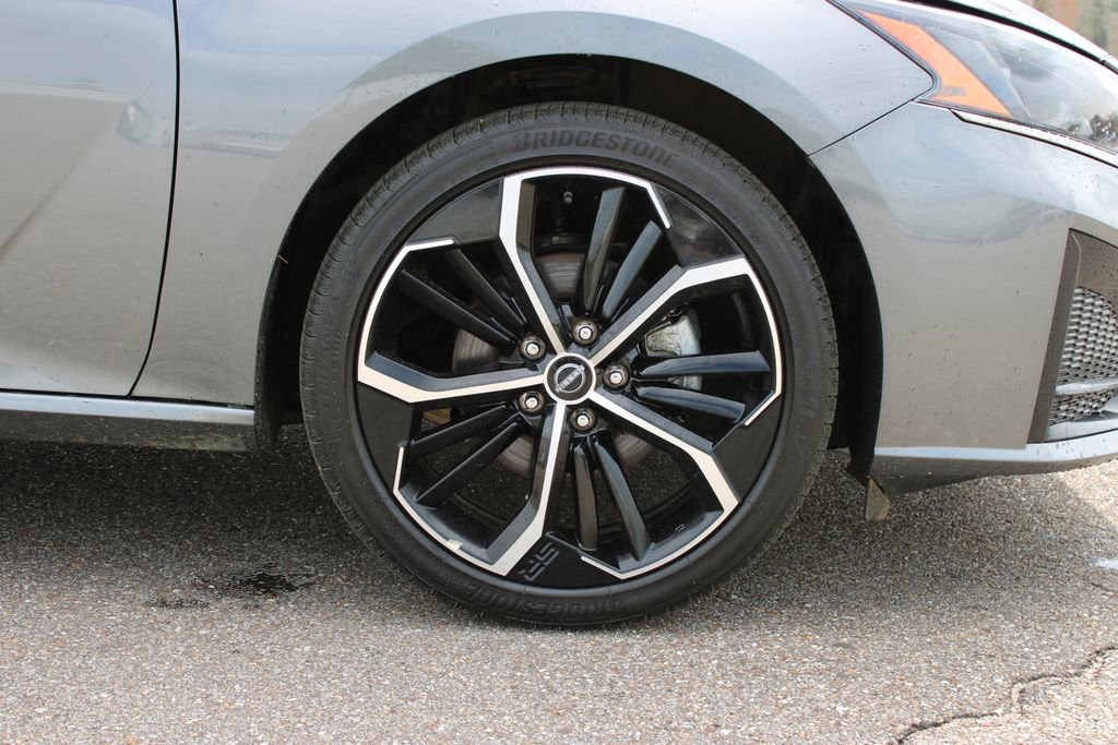 Used 2024 Nissan Altima 2.5 SR image 3