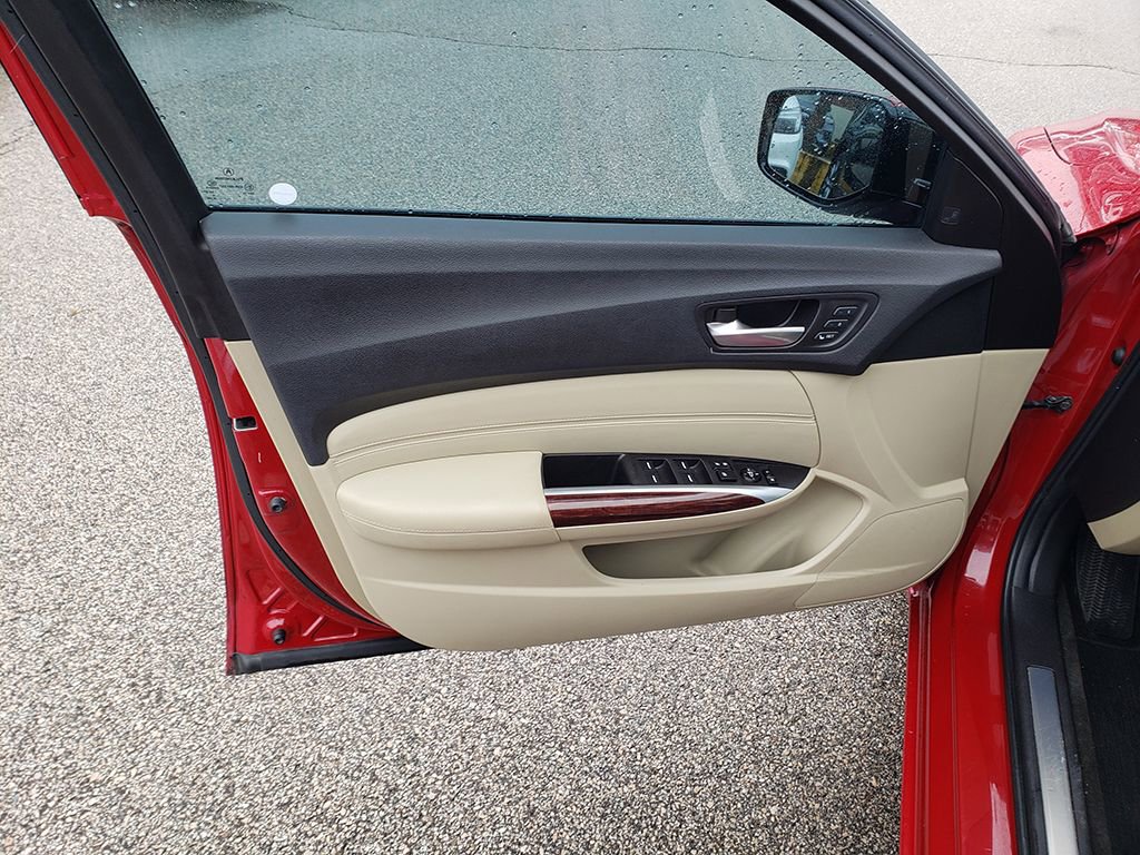 Used 2017 Acura TLX w/ Technology Package image 10