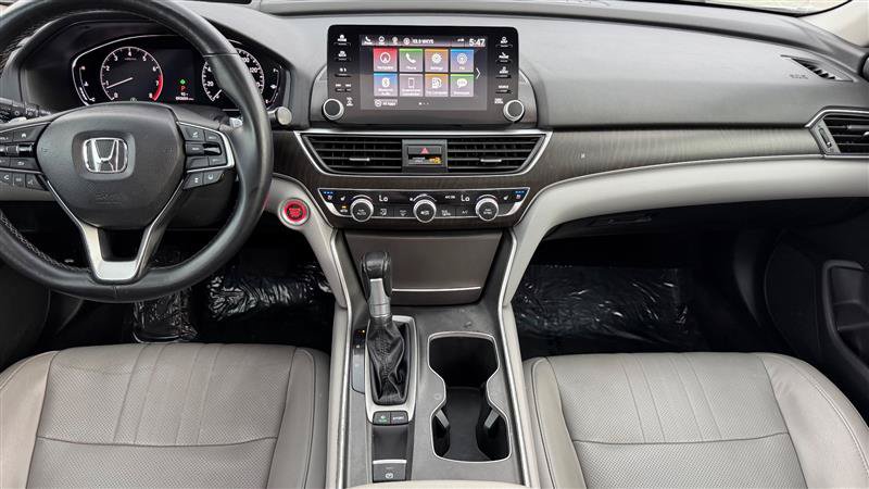 Used 2018 Honda Accord Touring image 27