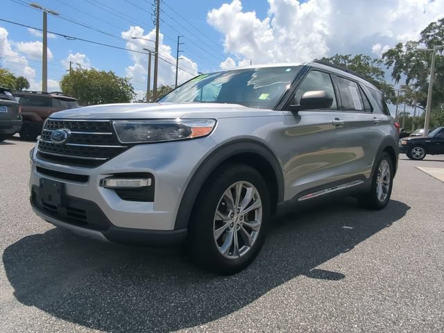 Certified 2022 Ford Explorer XLT w/ Equipment Group 202A RWD image 9