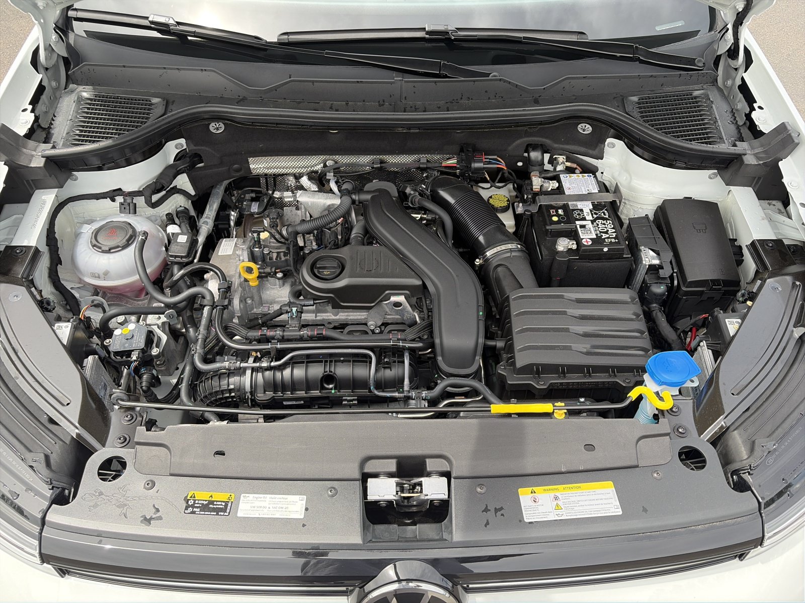 Certified 2025 Volkswagen Taos SE AWD/4WD image 34