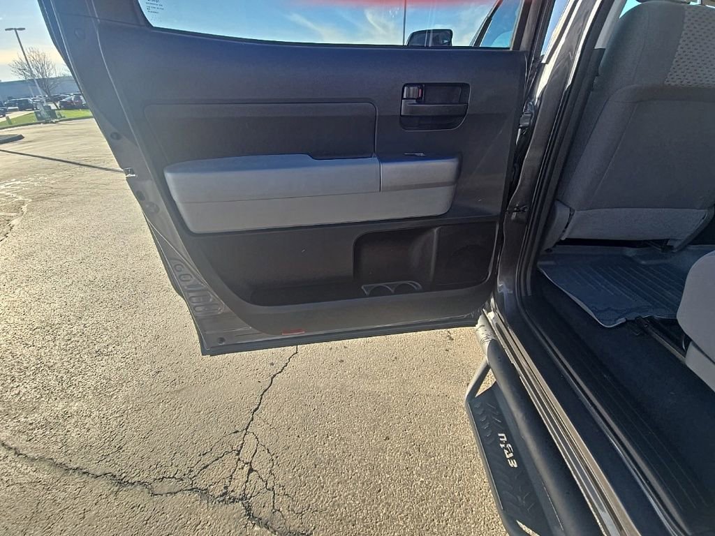 Used 2012 Toyota Tundra 4x4 CrewMax w/ Tow Pkg image 25