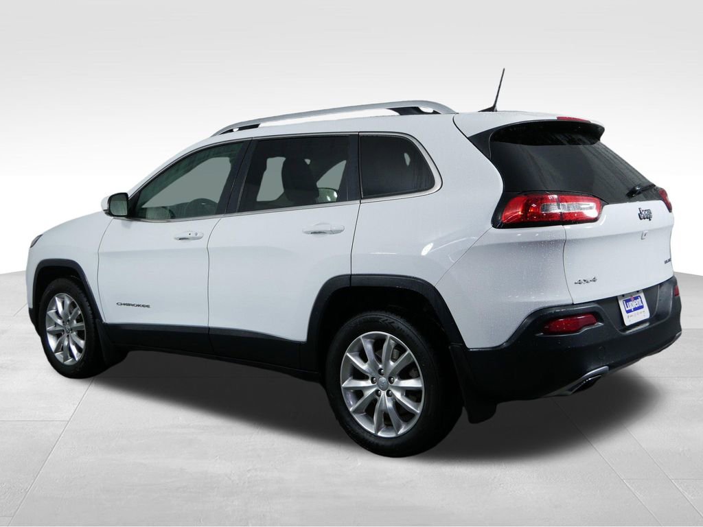 Used 2016 Jeep Cherokee Limited image 7