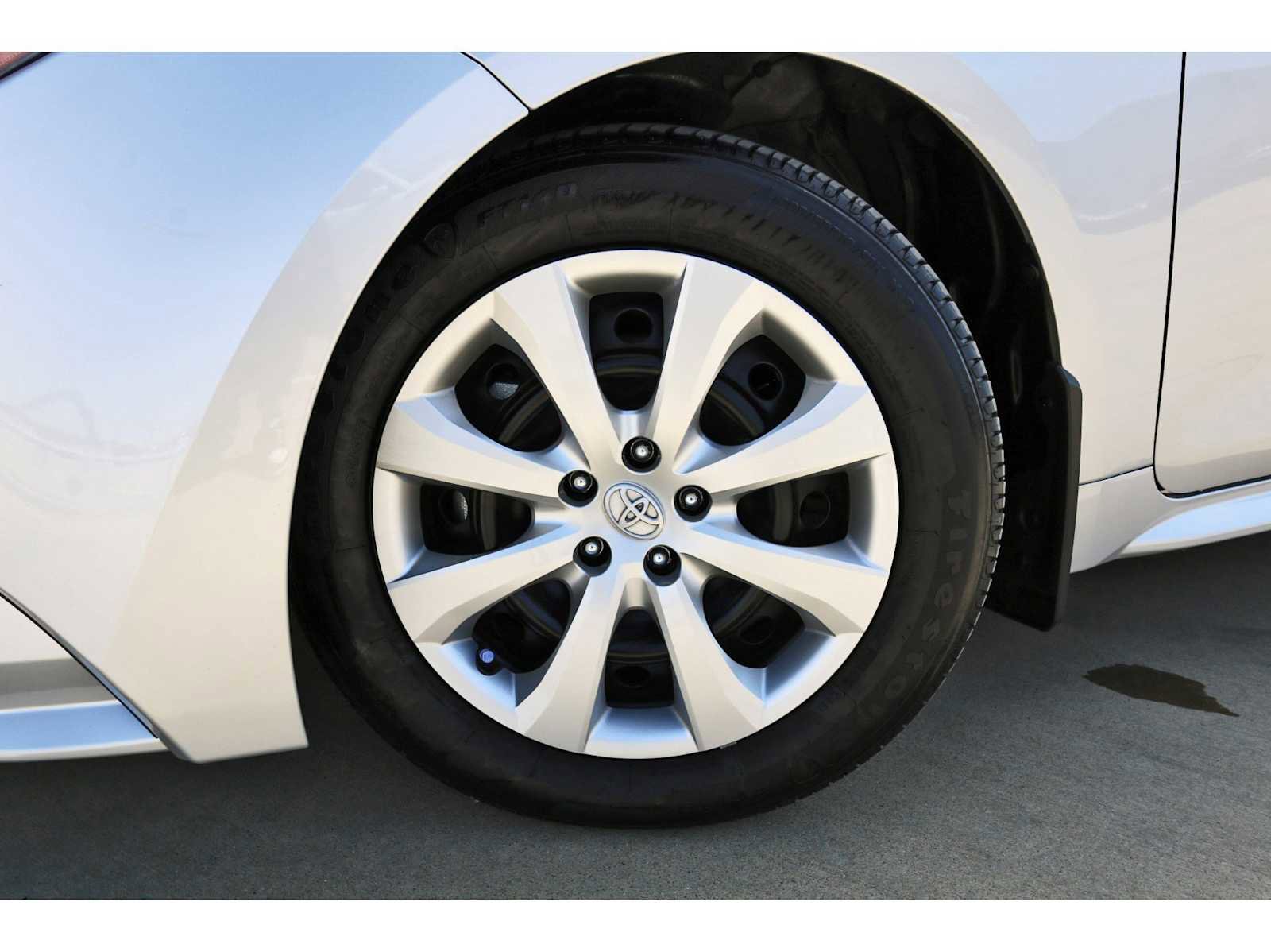 Used 2026 Toyota Corolla LE image 28