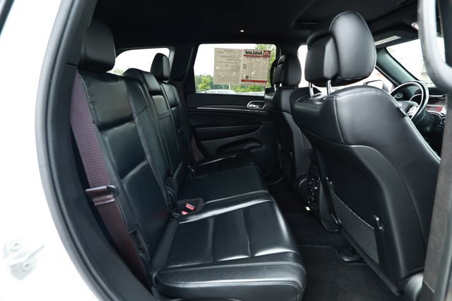 Used 2022 Jeep Grand Cherokee Limited RWD image 30
