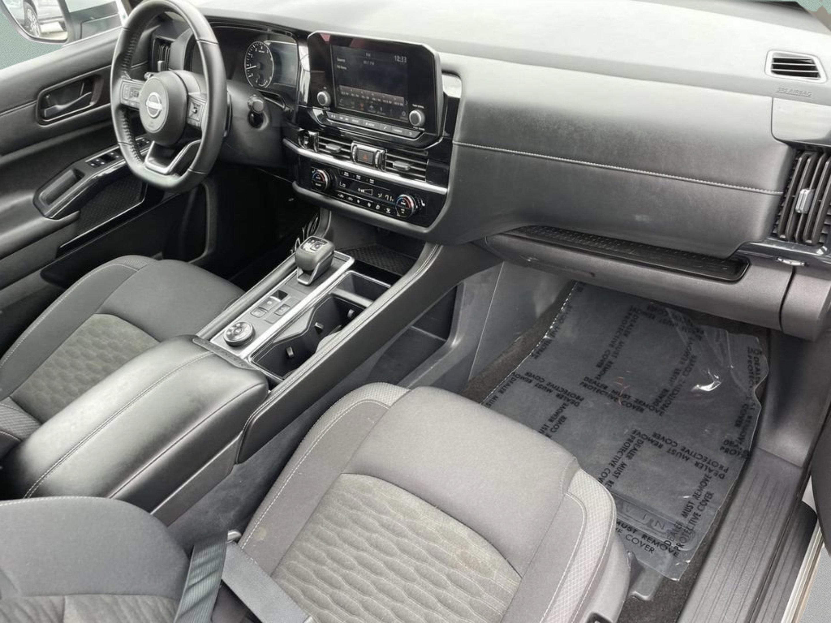Used 2025 Nissan Pathfinder SV AWD/4WD image 9