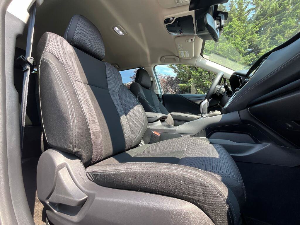 Certified 2025 Subaru Outback Premium AWD/4WD image 13