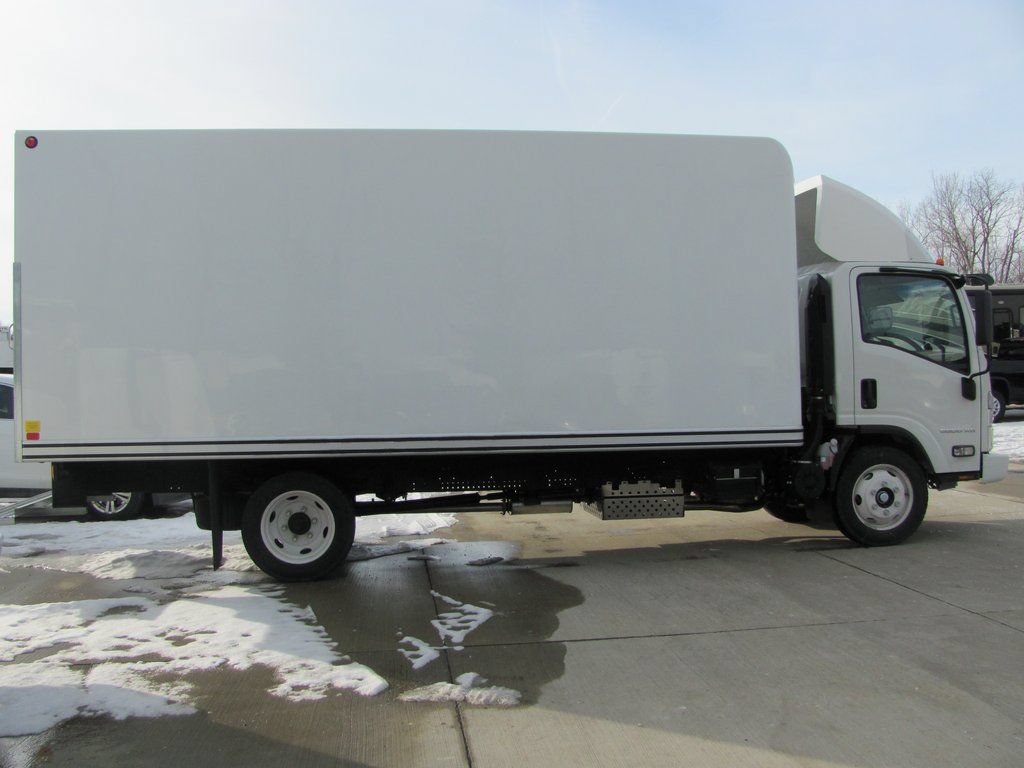 New 2025 Chevrolet Low Cab Forward 5500XG RWD image 4