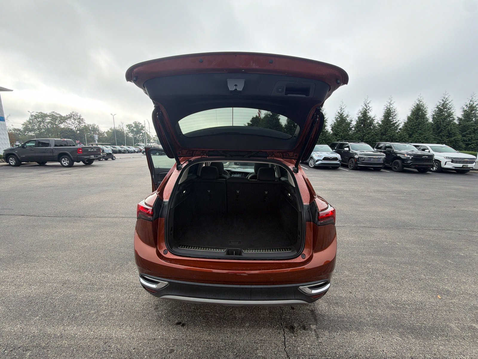 Certified 2021 Buick Envision Essence AWD/4WD image 23