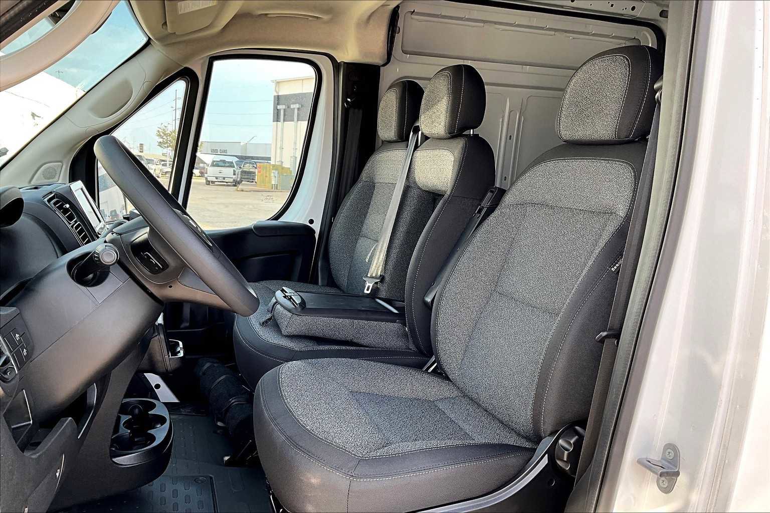 New 2026 RAM ProMaster 2500 w/ Convenience Group FWD image 10