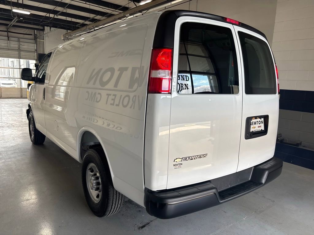 New 2025 Chevrolet Express 2500 Work Van w/ Driver Convenience Package image 13