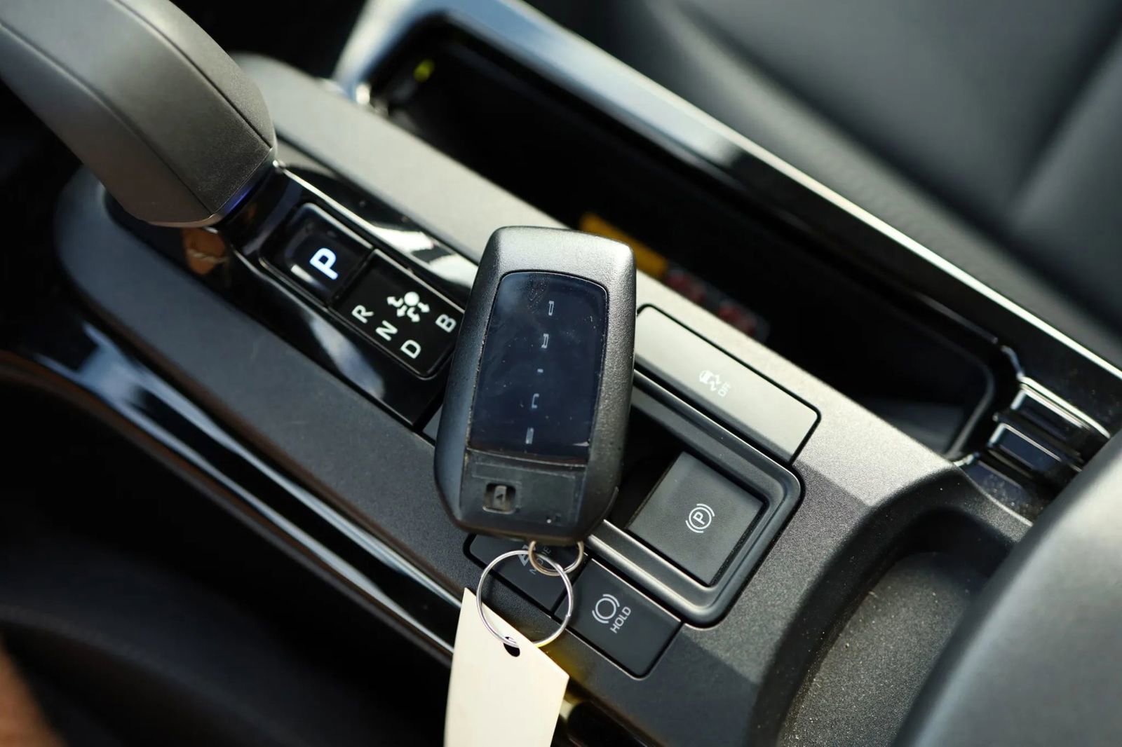 Used 2024 Toyota Prius Limited image 32