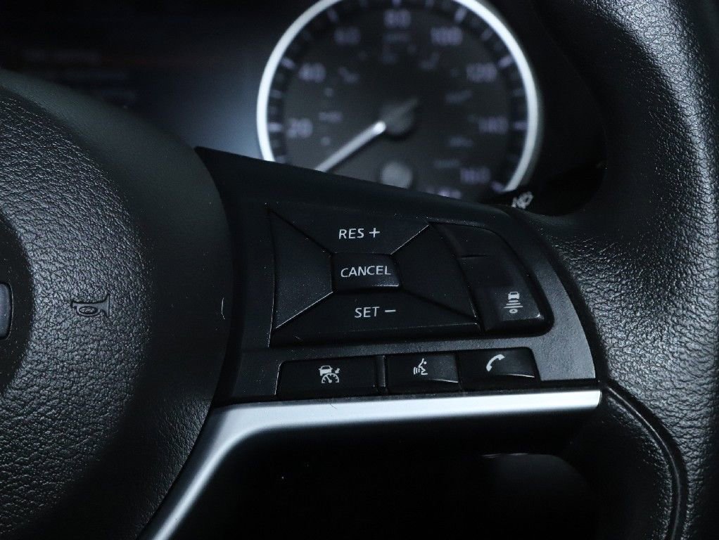 Certified 2024 Nissan Sentra SV image 25