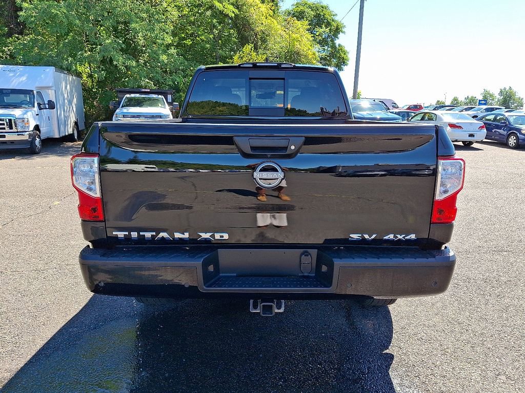 Certified 2024 Nissan Titan SV w/ SV Convenience Package image 5