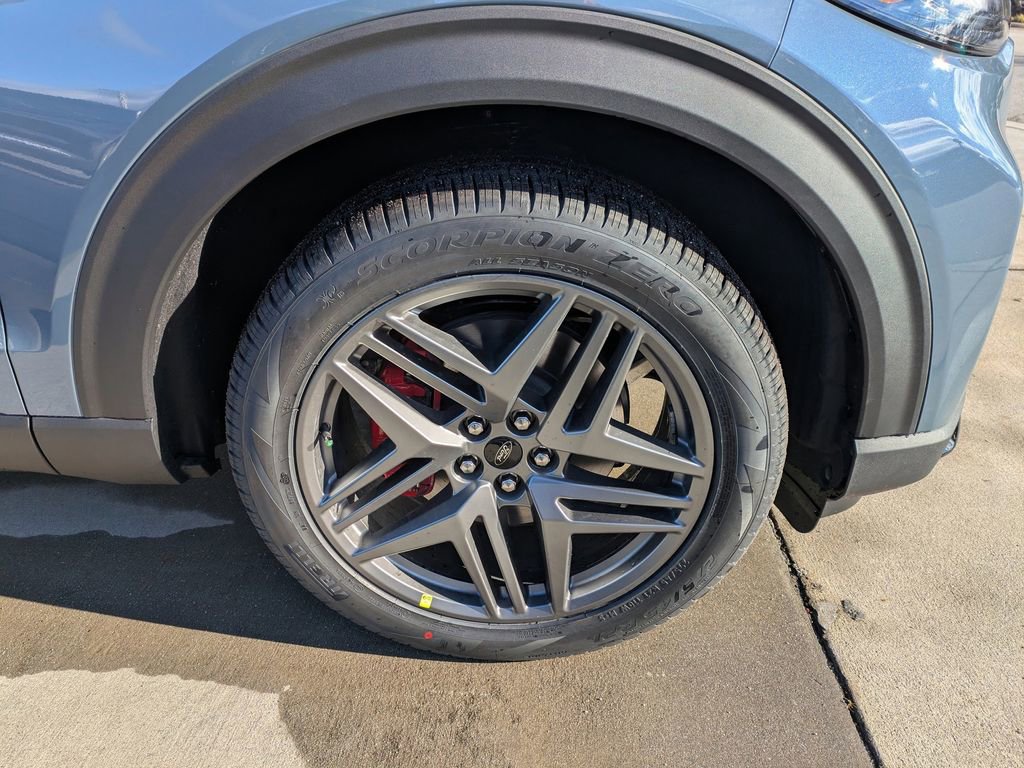 New 2026 Ford Explorer ST-Line image 10