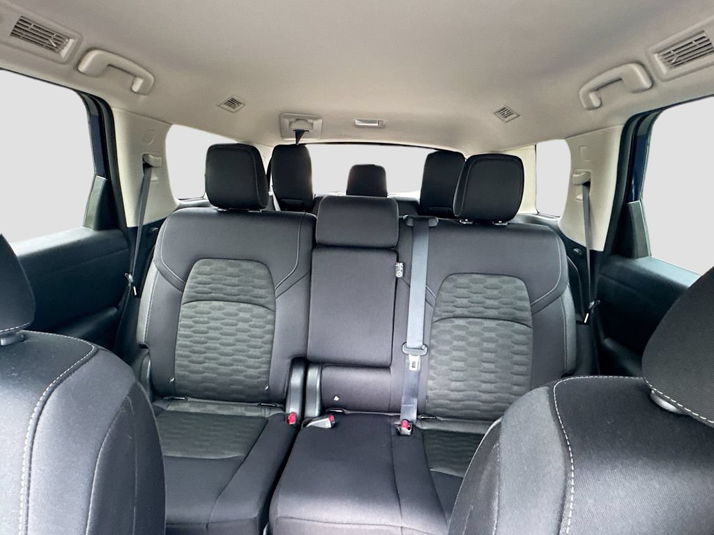 Certified 2025 Nissan Pathfinder SV FWD image 28