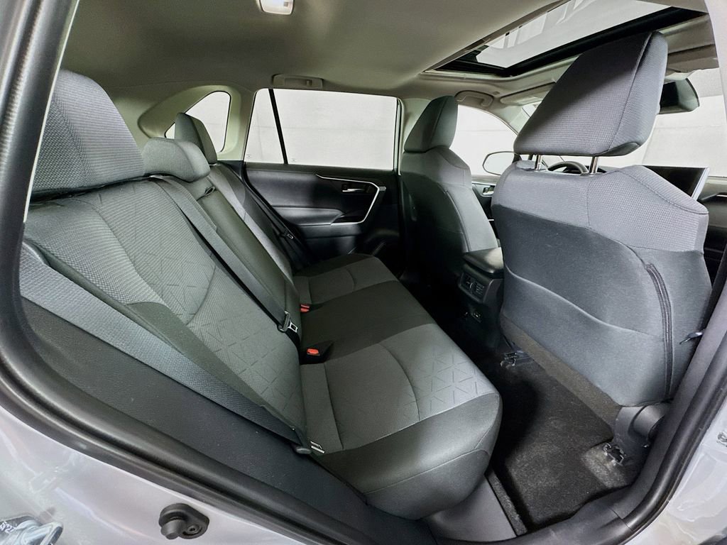 Used 2025 Toyota RAV4 XLE w/ Convenience Package AWD/4WD image 27