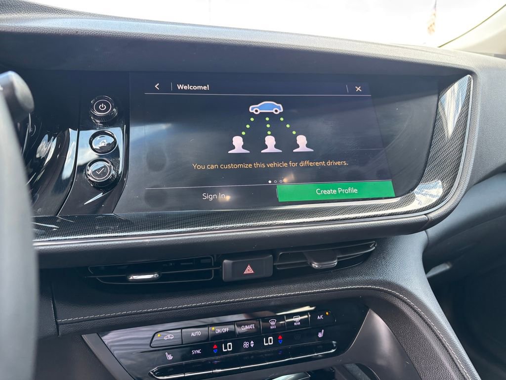 Used 2022 Buick Envision Essence w/ Technology Package I image 18