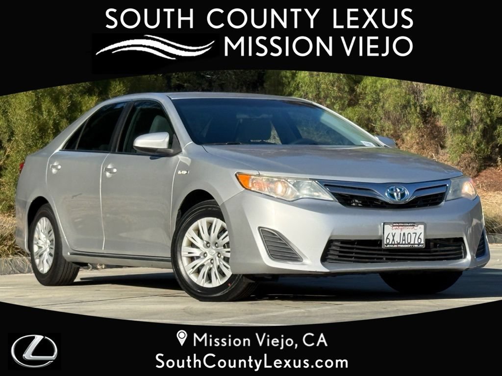 Used 2012 Toyota Camry LE FWD image 1
