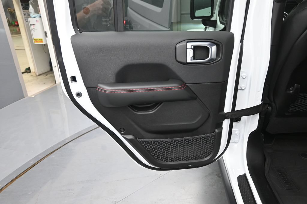 New 2027 Jeep Wrangler Unlimited Rubicon AWD/4WD image 16