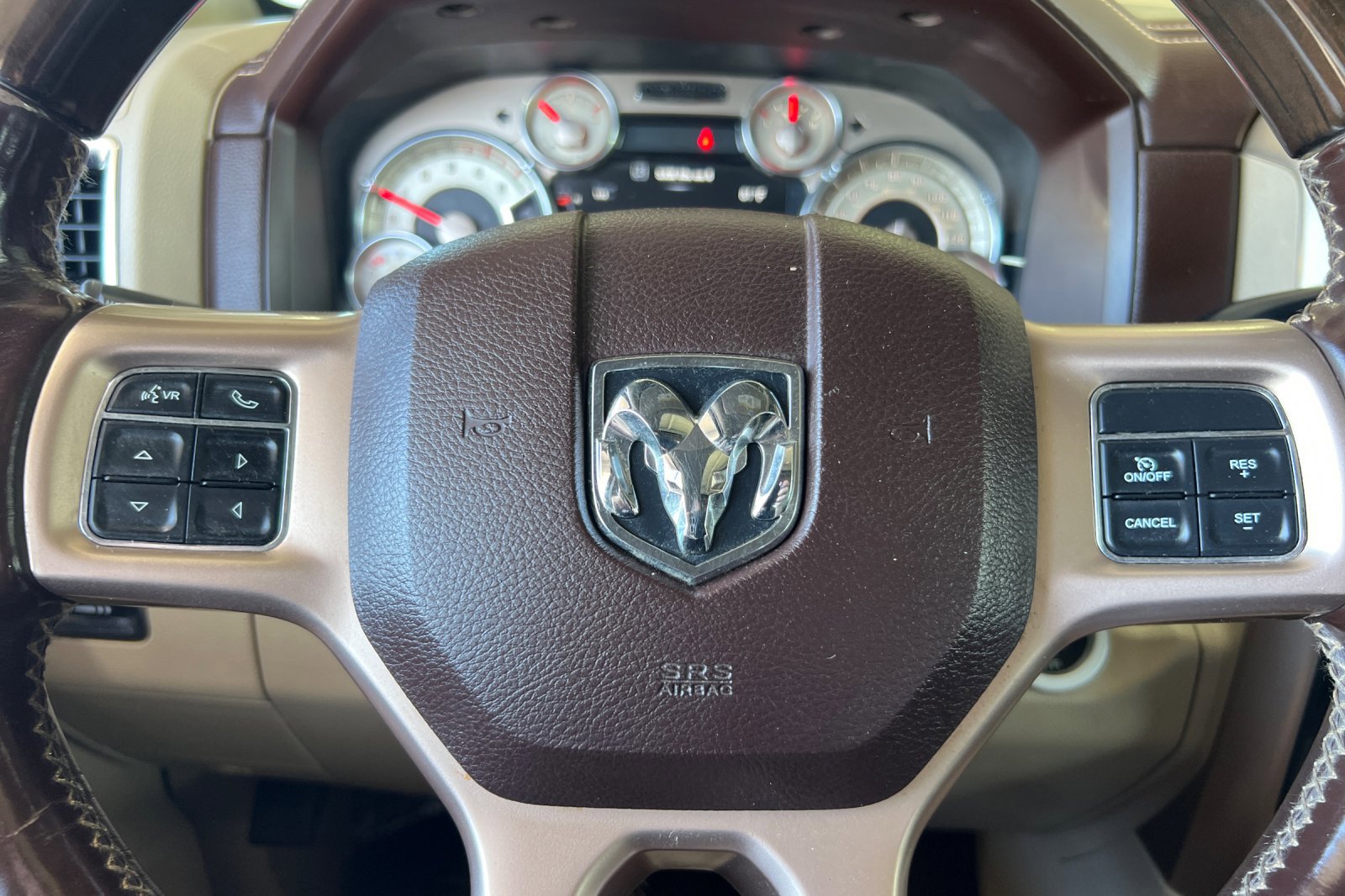 Used 2018 RAM 3500 Laramie Longhorn image 22