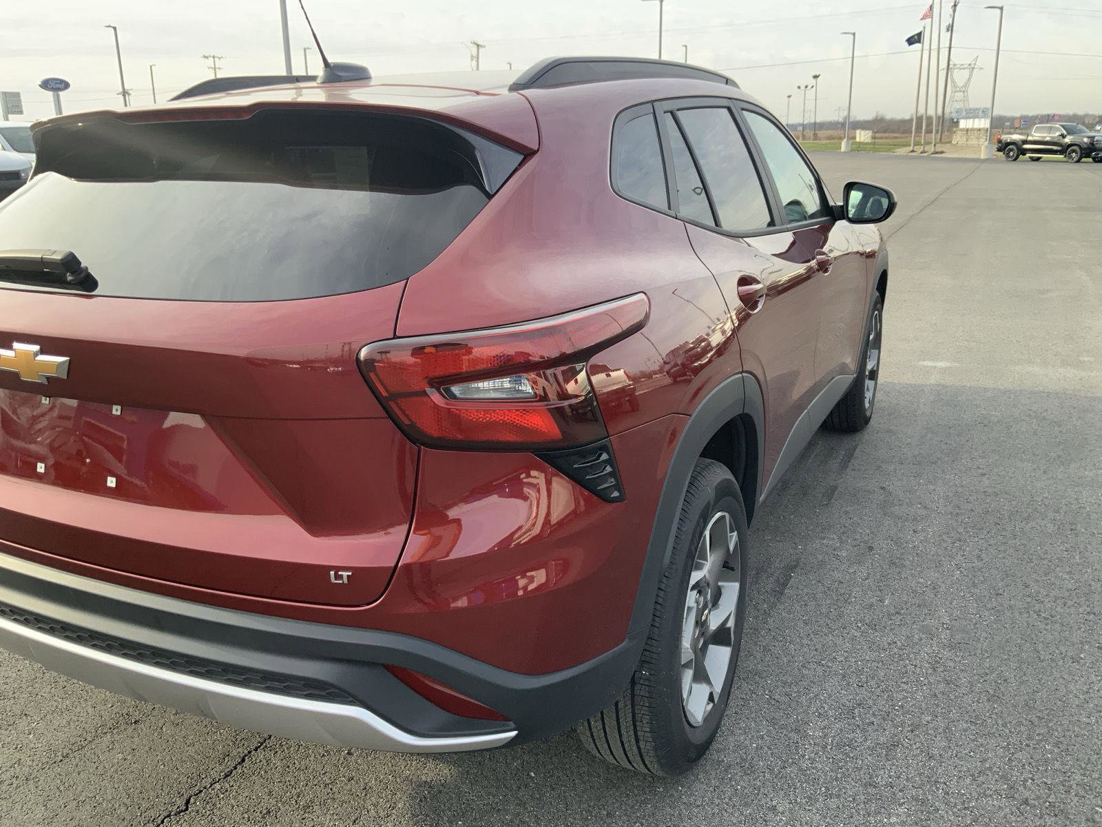Used 2025 Chevrolet Trax LT w/ LT Convenience Package image 15