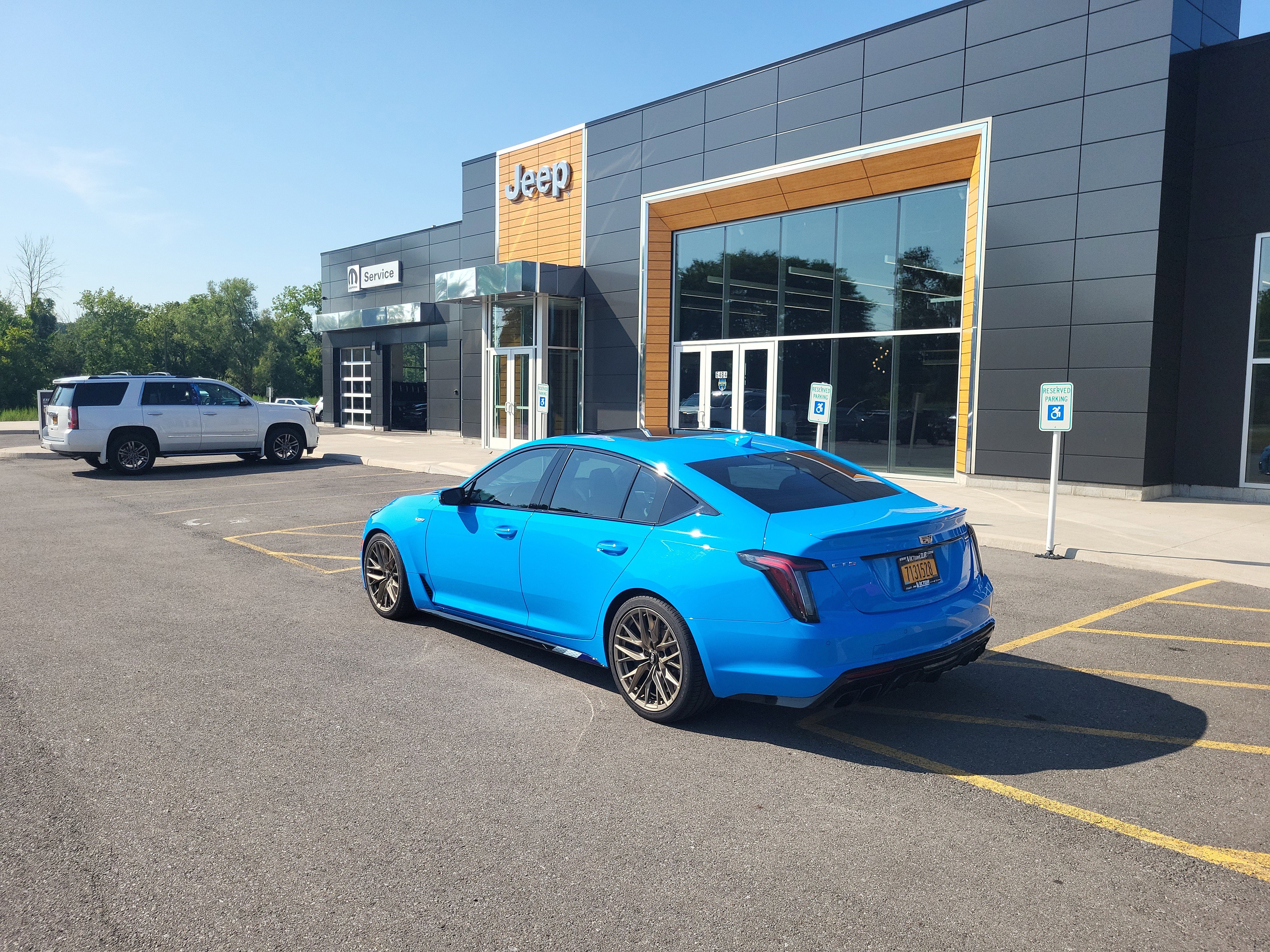 Used 2023 Cadillac CT5 V Blackwing w/ LPO, Bronce Accent Package image 9